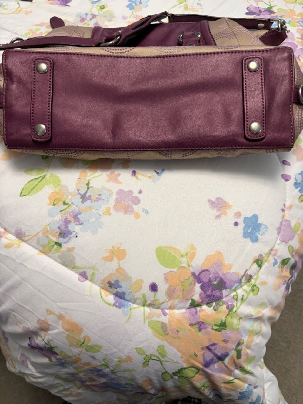 Coach Handbag Pre-owned - Excellent Condition - Picture 5 of 16